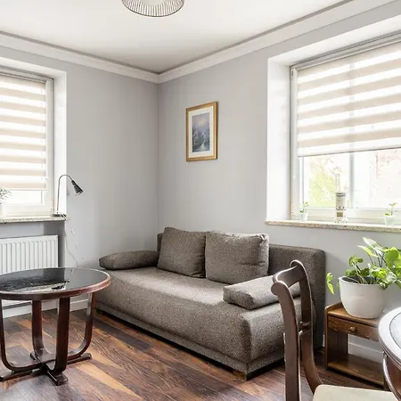 Apartment Rentplanet - Apartament Komuny Paryskiej Wroclaw